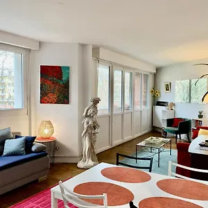 https://toulouse-matabiau-appt-au-bord-du-canal.midi-pyreneeshotels.com